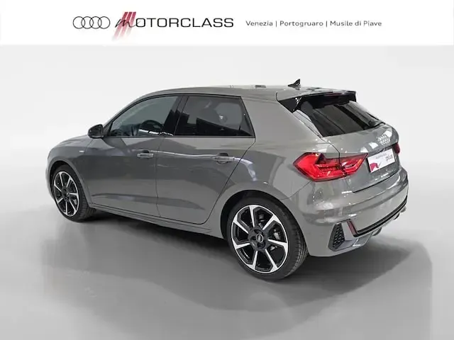 Usata Audi A1 Sportback S-Line 150 CV (110 kW) 2025 Grigio Utilitaria