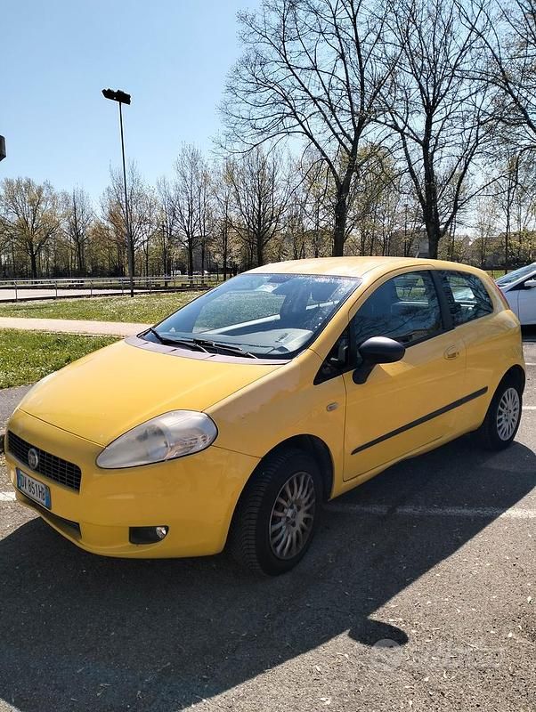 Usata Fiat Grande Punto 2009 Giallo Utilitaria