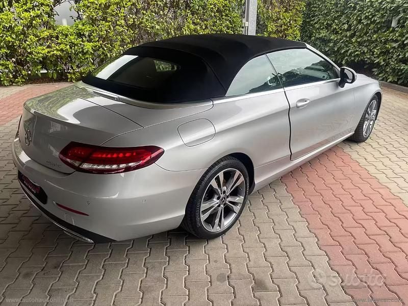 Second-hand Mercedes C220 170 CP (125 kW) 2017 Argintiu Cabrio