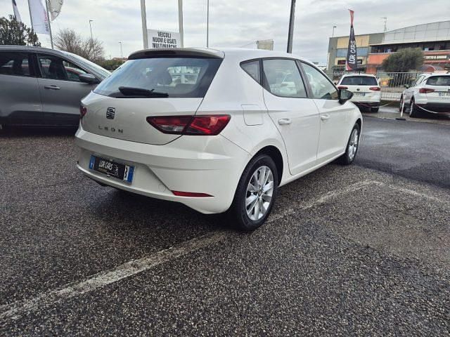 Gebraucht Seat Leon Black Edition 116 PS (85 kW) 2020 Weiß Limousine