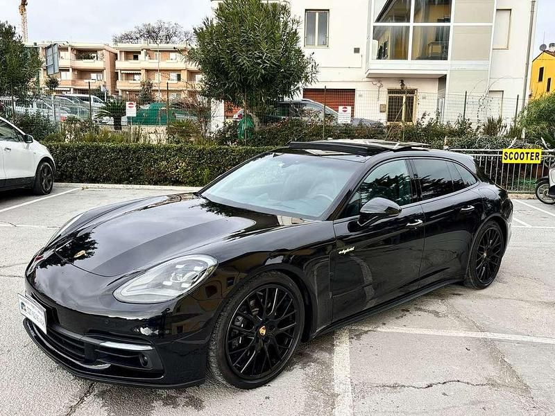 Usata Porsche Panamera Sport Turismo 462 CV (339 kW) 2020 Nero Station wagon