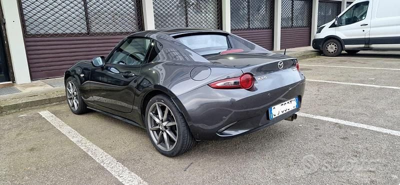 Usata Mazda MX5 Inclusive 184 CV (135 kW) 2021 Grigio Cabrio