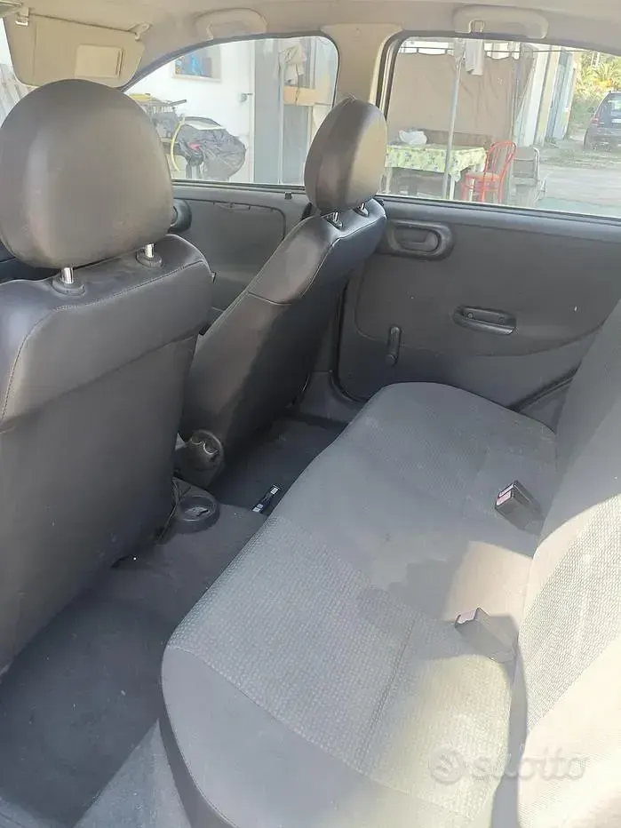 Usata Opel Corsa 65 CV (47 kW) 2003 Utilitaria