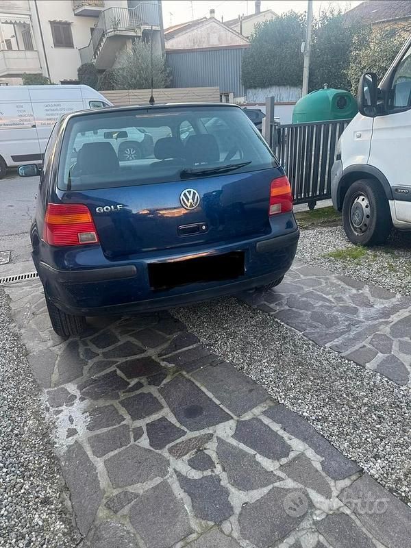 Usata VW Golf 1998 Blu Berlina