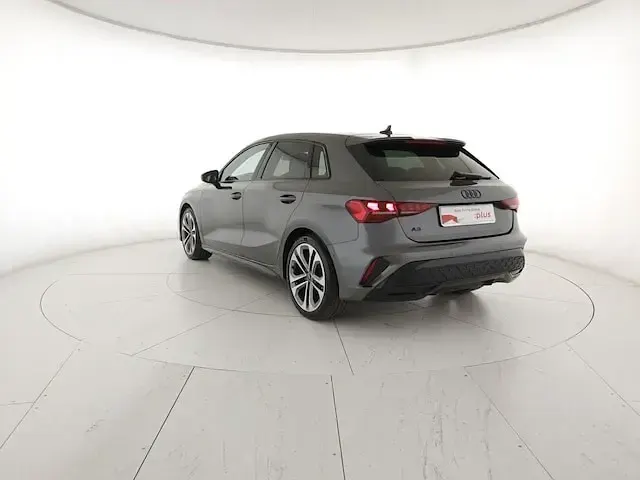 Usata Audi A3 S-Line 150 CV (110 kW) 2025 Grigio daytona perlato Berlina