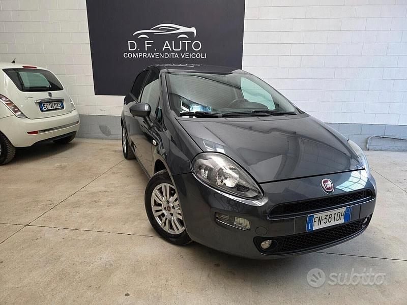 Usata Fiat Punto 69 CV (50 kW) 2017 Grigio Utilitaria