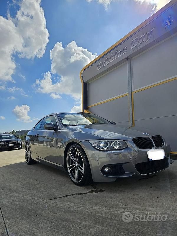 Grigio Usata 2010 BMW 335 Coupé | 25.000 € (Molto cara) - Immagine 1/4