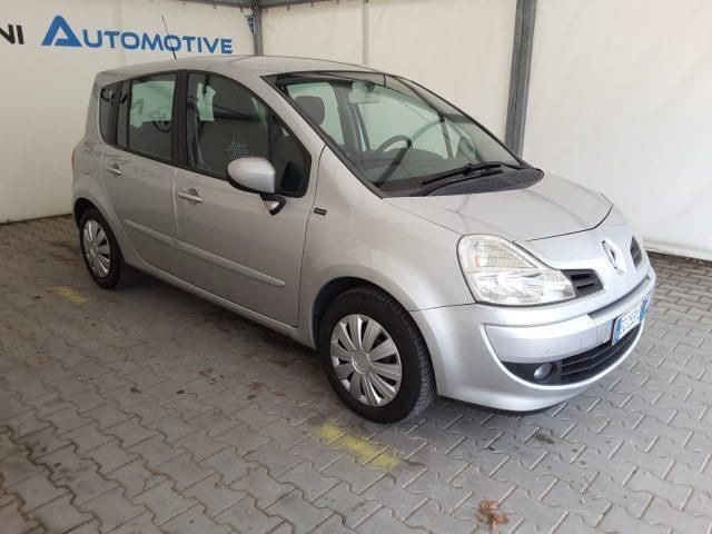 Usata Renault Modus 75 CV (55 kW) 2011 Argento Monovolume