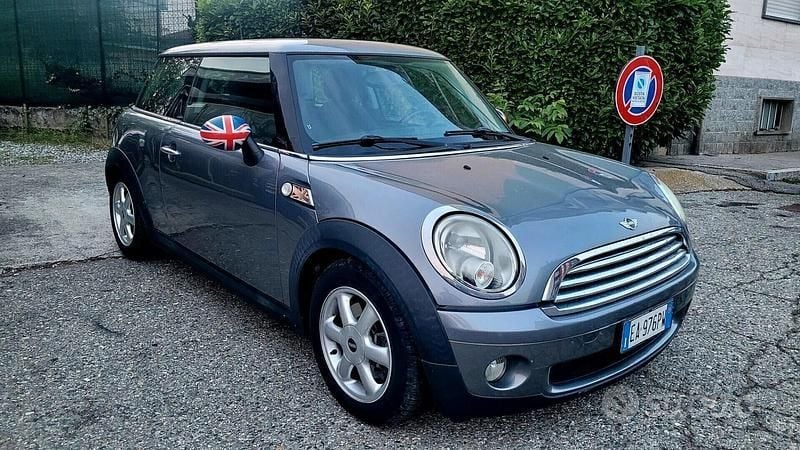 Grigio Usata 2011 Mini ONE Due volumi | 4999 € (Buon prezzo) - Immagine 1/4
