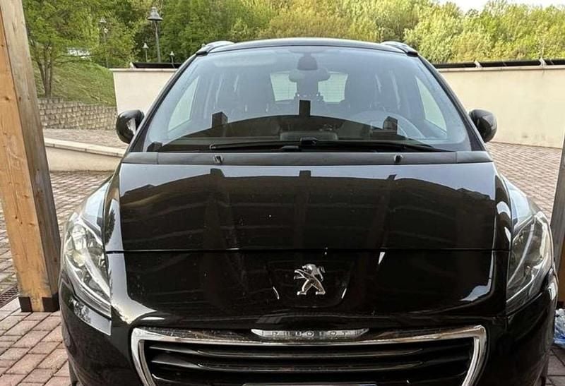 Usata Peugeot 5008 Allure 150 CV (110 kW) 2016 Nero Monovolume