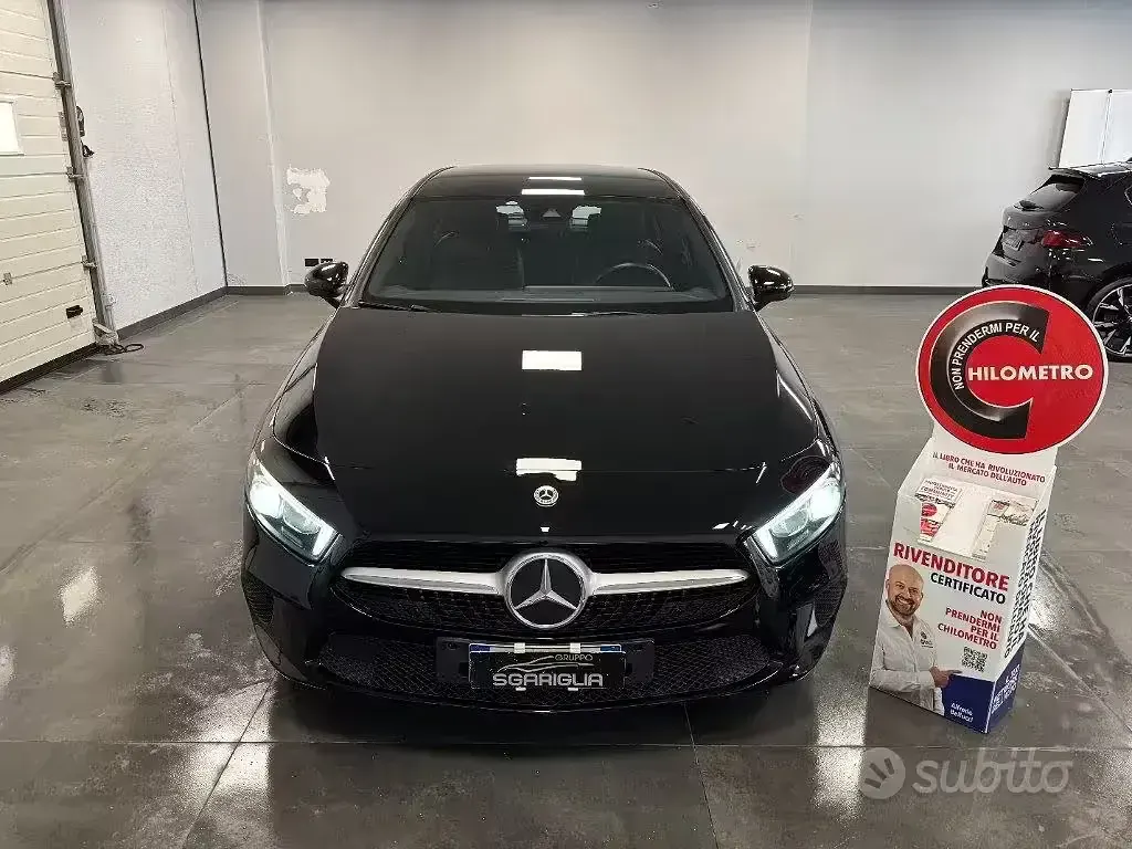 Usata Mercedes A180 Executive 116 CV (85 kW) 2021 Nero Berlina