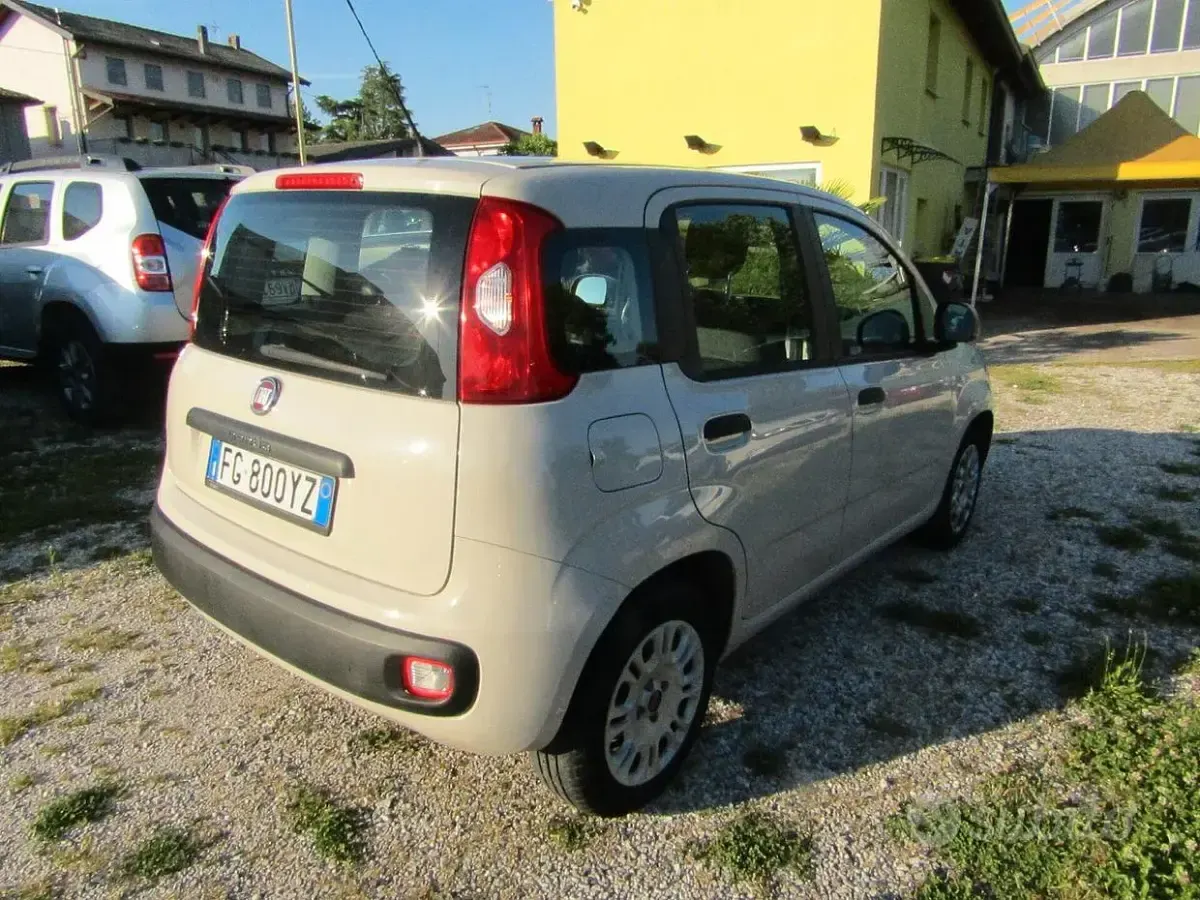 Usata Fiat Panda Easy 69 CV (50 kW) 2017 Bianco Utilitaria
