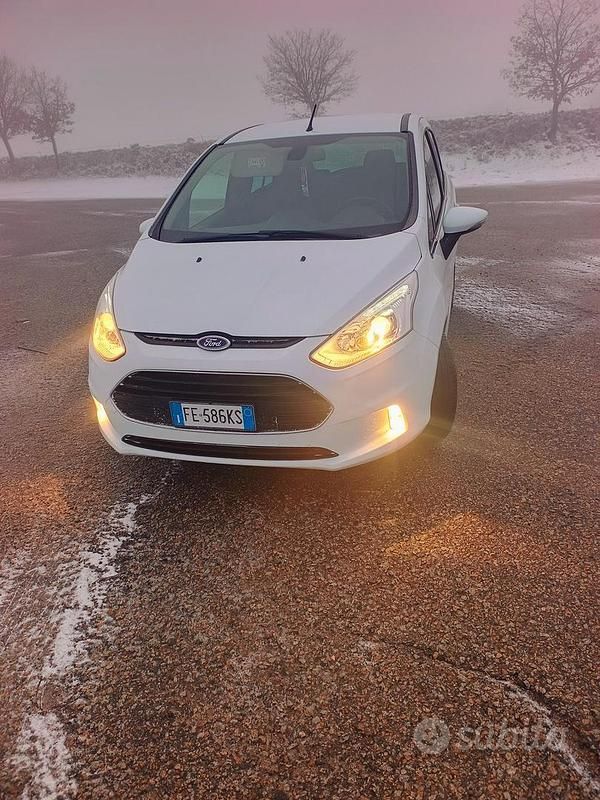 Usata Ford B-MAX Titanium X 75 CV (55 kW) 2017 Bianco Monovolume