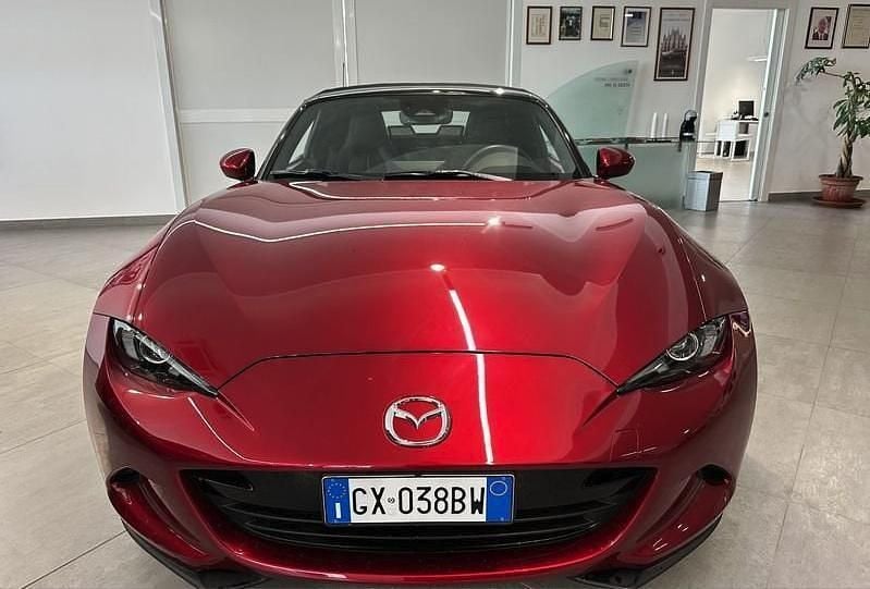 Usata Mazda MX5 132 CV (97 kW) 2025 Soul red crystal Cabrio