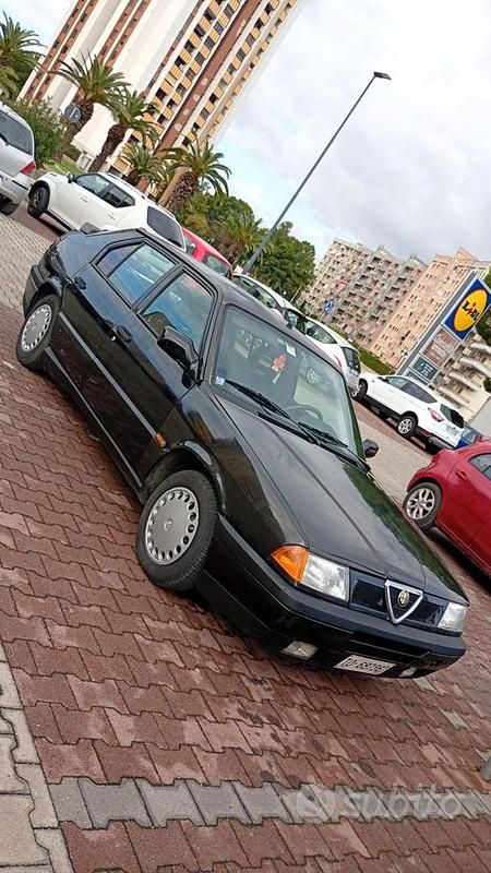 Grigio Usata 1992 Alfa Romeo 33 Tre volumi | 4000 € - Immagine 1/4