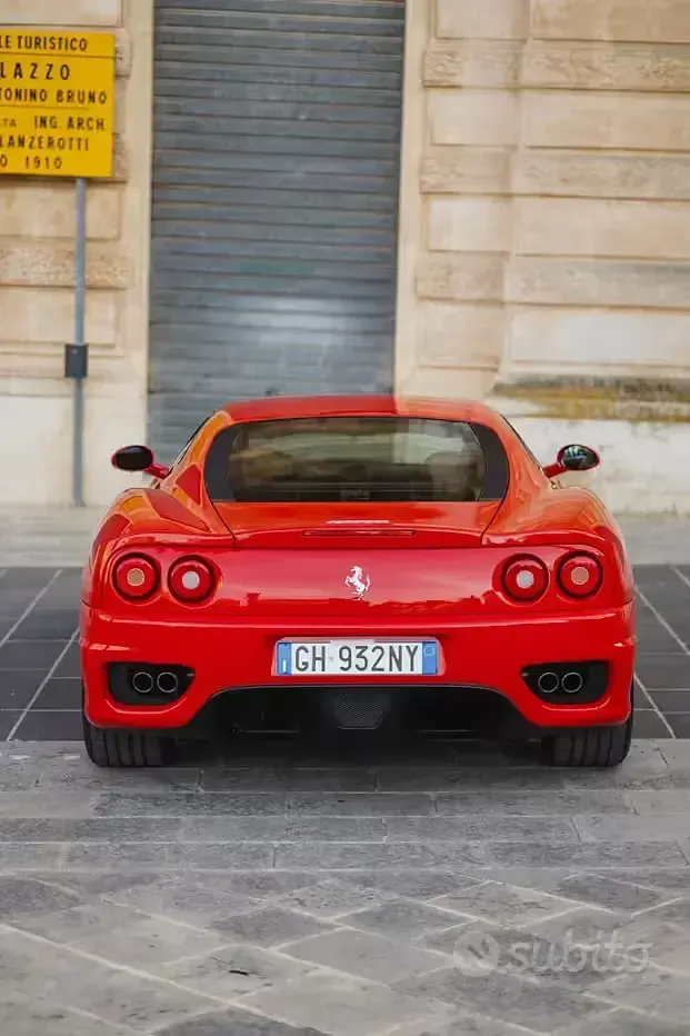 Usata Ferrari 360 400 CV (294 kW) 2002 Rosso Coupé