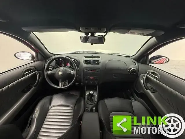 Usata Alfa Romeo 147 GTA 250 CV (183 kW) 2003 Rosso Utilitaria