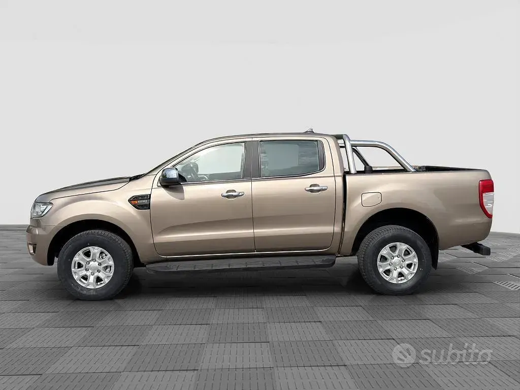 Begagnad Ford Ranger XLT 170 HK (125 kW) 2023 Grå Pickup