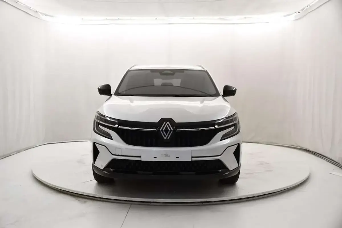 Uusi Renault Espace Techno 199 HP (146 kW) 2025 Valkoinen Katumaasturi