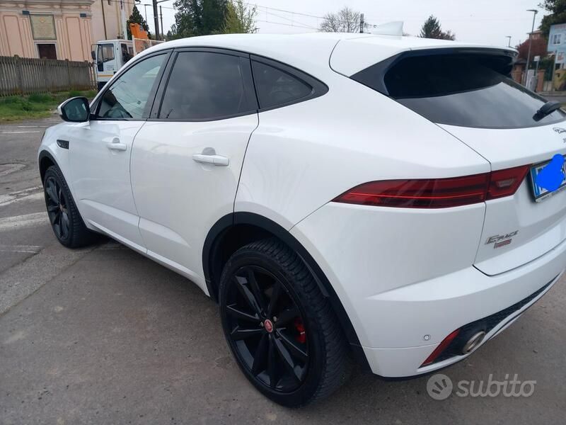 Usata Jaguar E-Pace R-Dynamic 150 CV (110 kW) 2019 Bianco SUV