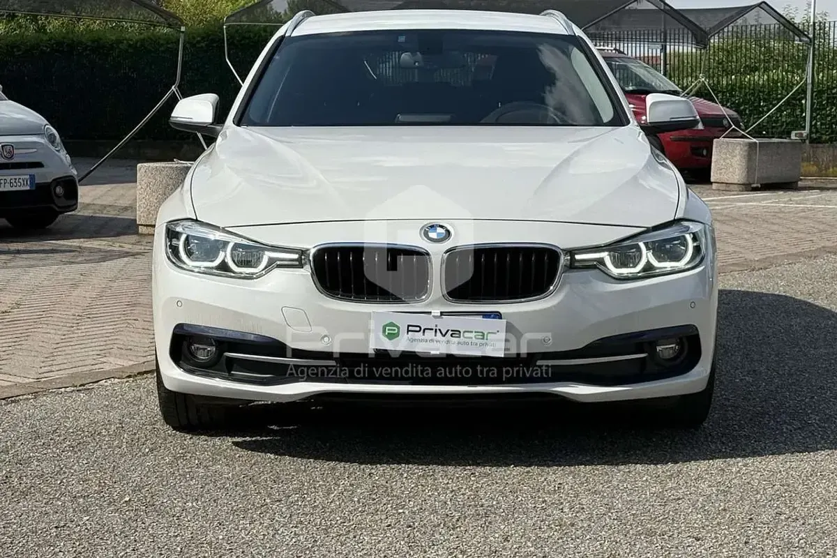 Usata BMW 318 Sport Line 150 CV (110 kW) 2019 Bianco Station wagon