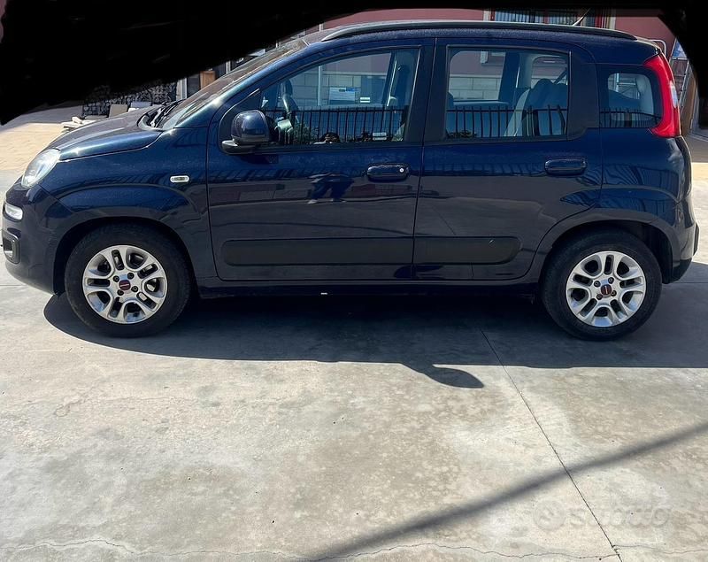 Usata Fiat Panda 69 CV (50 kW) 2019 Blu Utilitaria