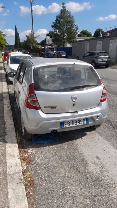 Usata Dacia Sandero 70 CV (51 kW) 2009 Grigio Utilitaria