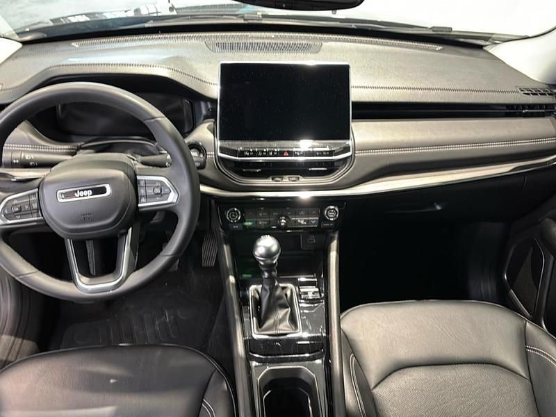 Gebraucht Jeep Compass 131 PS (96 kW) 2023 Grau SUV