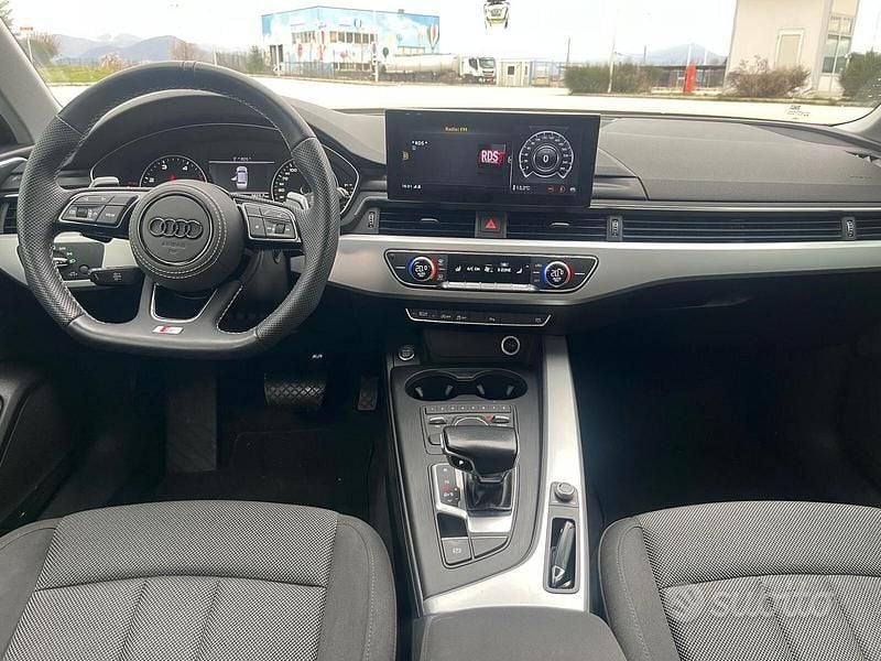 Usata Audi A4 Business 150 CV (110 kW) 2017 Grigio Station wagon