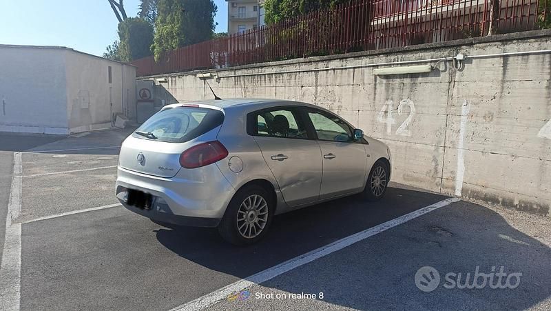 Usata 2007 Fiat Bravo Due volumi | 1100 € (Super prezzo) - Immagine 1/4