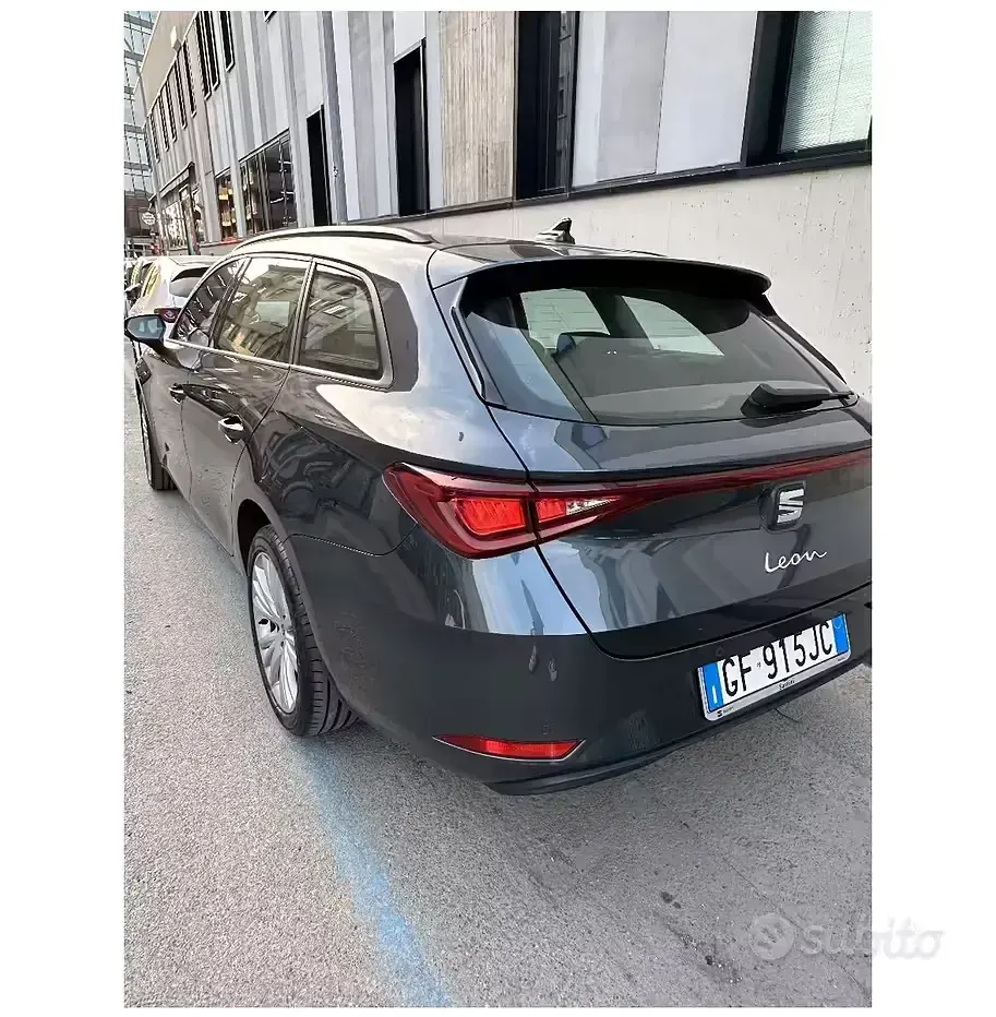 Usata Seat Leon ST Business 150 CV (110 kW) 2021 Station wagon
