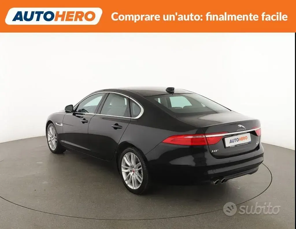 Usata Jaguar XF Prestige 163 CV (119 kW) 2019 Blu Berlina