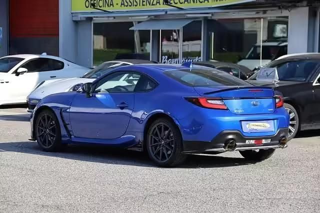 Usata Subaru BRZ 234 CV (172 kW) 2024 Blu Coupé
