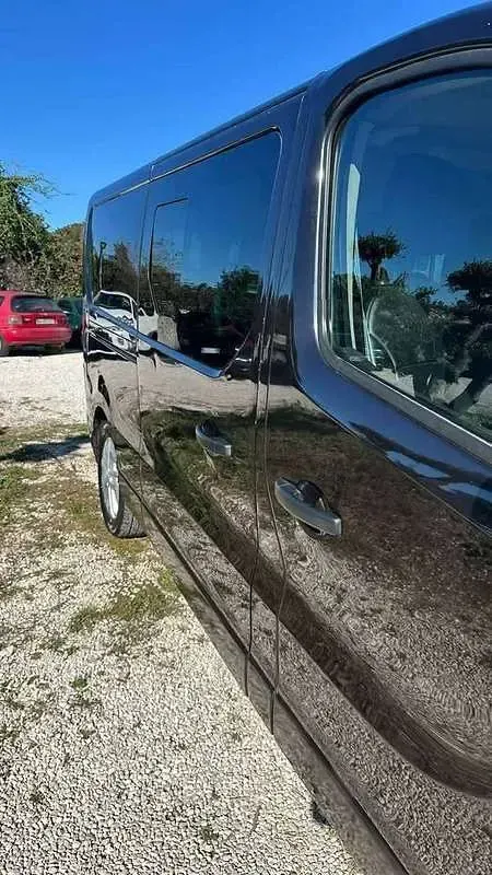 Usata Opel Vivaro 197 CV (144 kW) 2017 Nero Monovolume