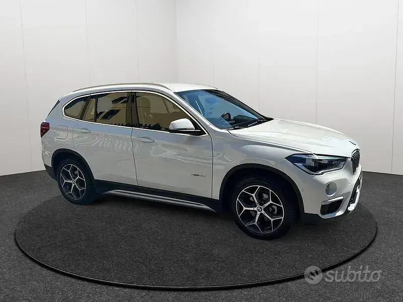 Usata BMW X1 xLine 116 CV (85 kW) 2017 Grigio SUV