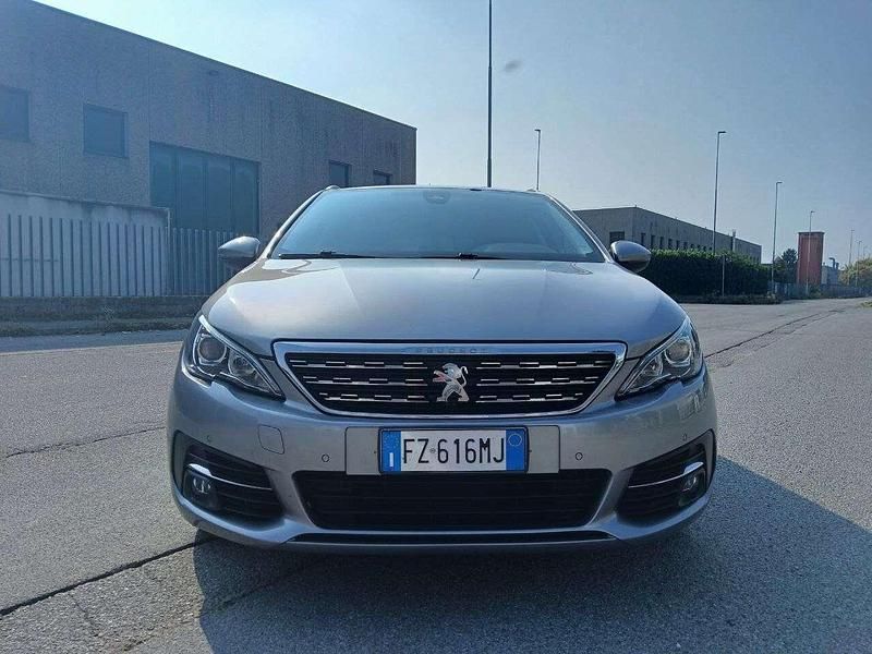Usata Peugeot 308 Allure 131 CV (96 kW) 2019 Grigio Station wagon