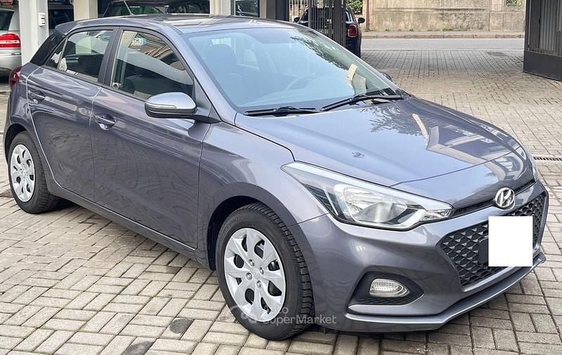 Usata Hyundai i20 75 CV (55 kW) 2019 Grigio Utilitaria