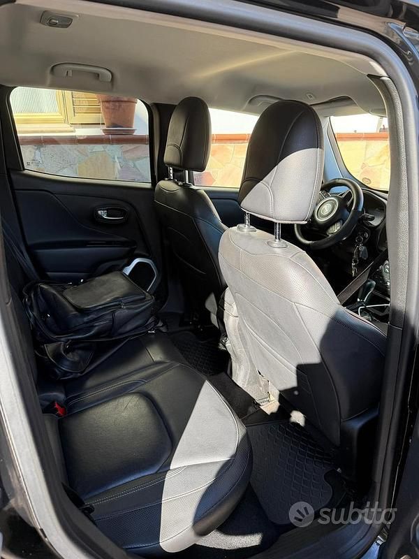 Usata Jeep Renegade 120 CV (88 kW) 2017 Nero SUV