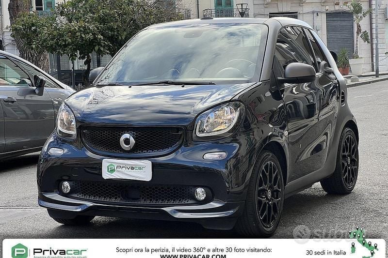 Usata Smart ForTwo Cabrio Passion 71 CV (52 kW) 2019 Nero Cabrio
