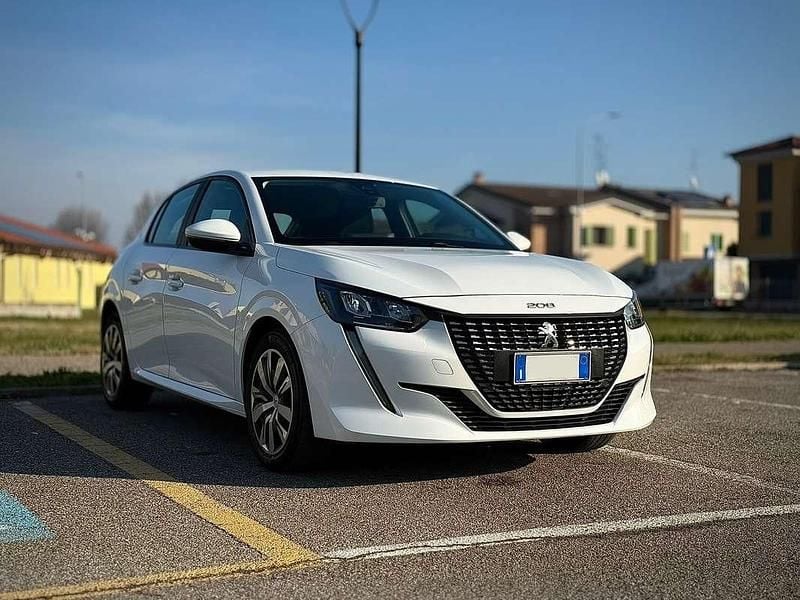 Bianco Usata 2020 Peugeot 208 GT Due volumi | 14.400 € (Molto cara) - Immagine 1/4