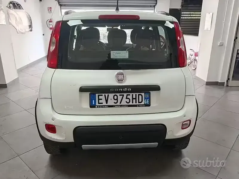Usata Fiat Panda 4x4 S 75 CV (55 kW) 2014 Bianco Utilitaria