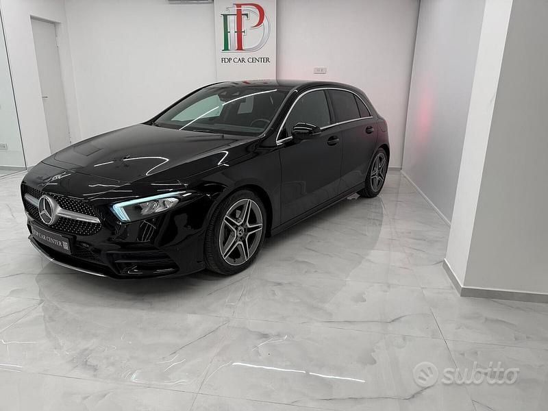 Usata Mercedes A180 Premium 116 CV (85 kW) 2019 Nero Berlina