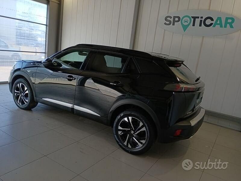 Usata Peugeot 2008 GT 131 CV (96 kW) 2022 Nero SUV