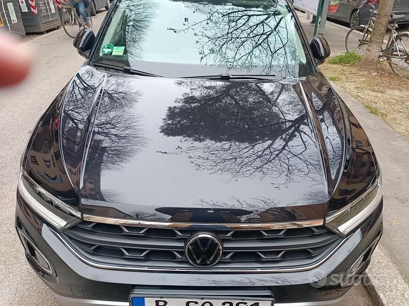 Usata VW T-Roc 110 CV (80 kW) 2023 Nero SUV