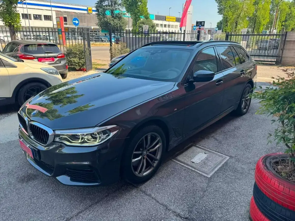 Usata BMW 530 M Sport 265 CV (194 kW) 2019 Grigio Station wagon