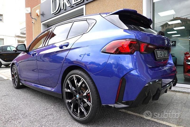 Usata BMW 118 M Sport 150 CV (110 kW) 2024 Blu metallizzato Utilitaria