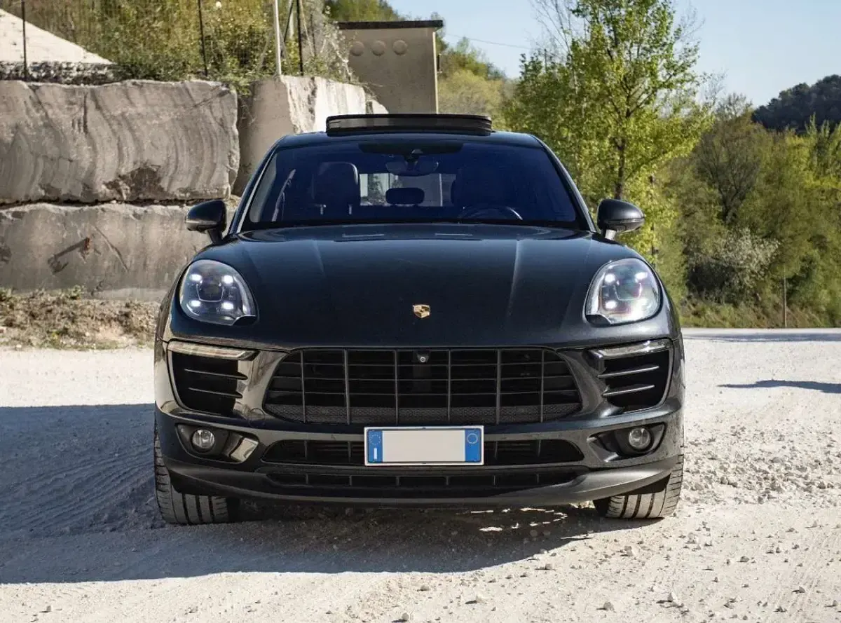 Usata Porsche Macan 250 CV (183 kW) 2016 Grigio SUV