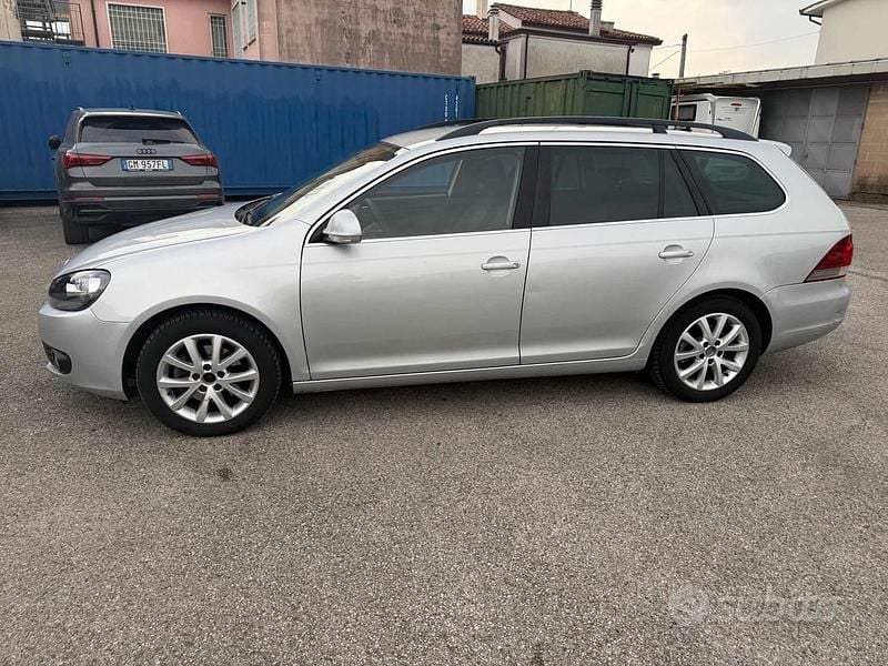 Usata VW Golf VI Highline 122 CV (89 kW) 2010 Grigio Utilitaria