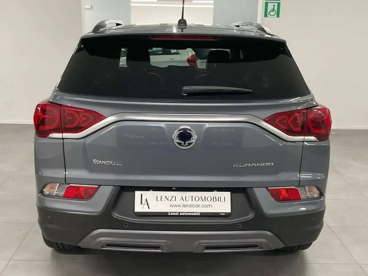 Usata SsangYong Korando 136 CV (100 kW) 2020 Grigio SUV