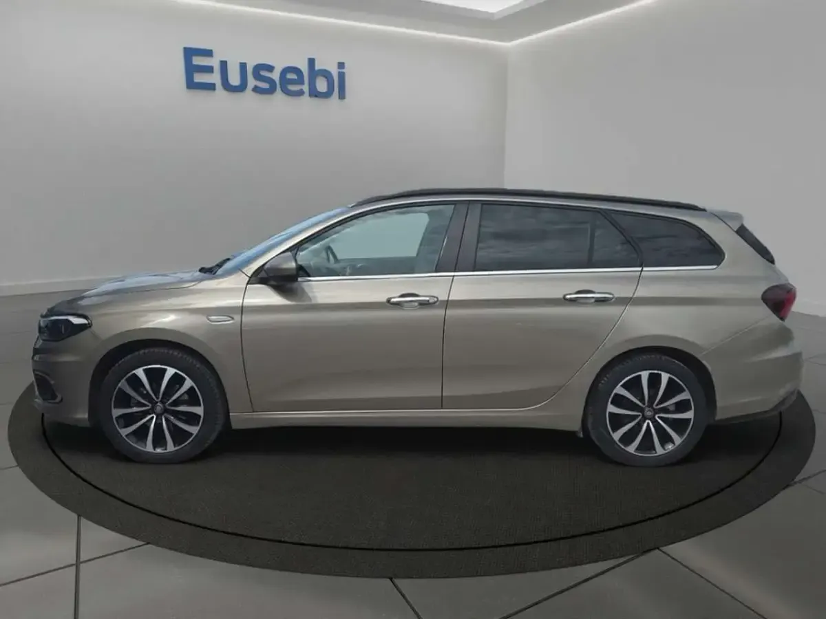 Usata Fiat Tipo Lounge 95 CV (69 kW) 2019 Beige Station wagon